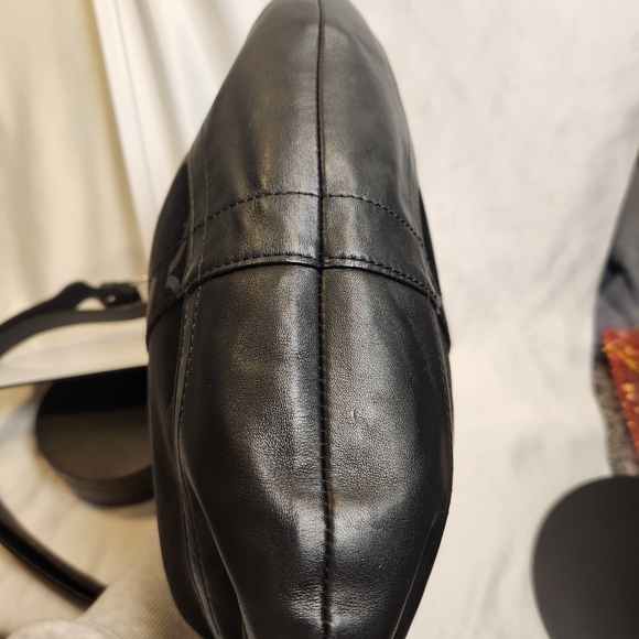 Coach Signature Optic Chain Shoulder Bag Black And Silver - Picture 4 of 10